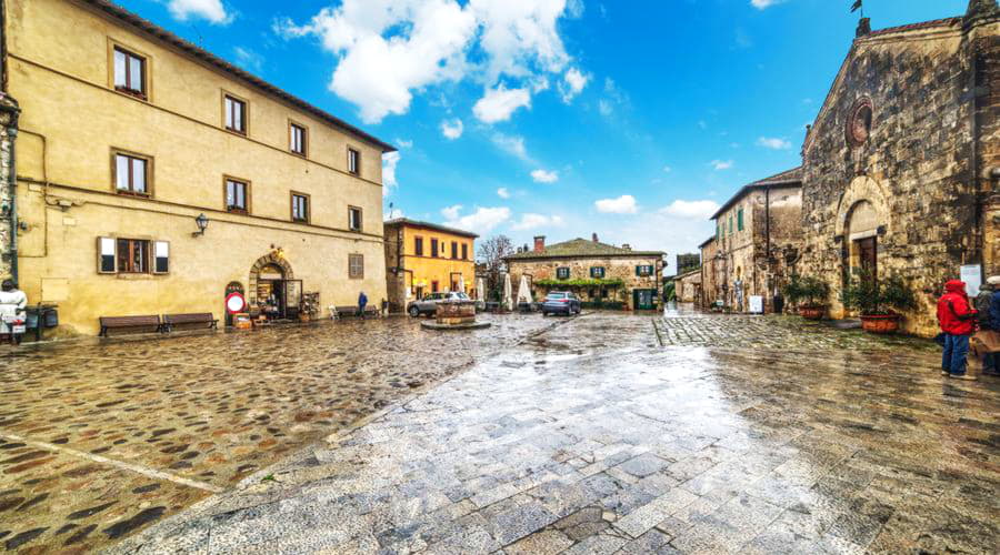 Top car rental options in Monteriggioni